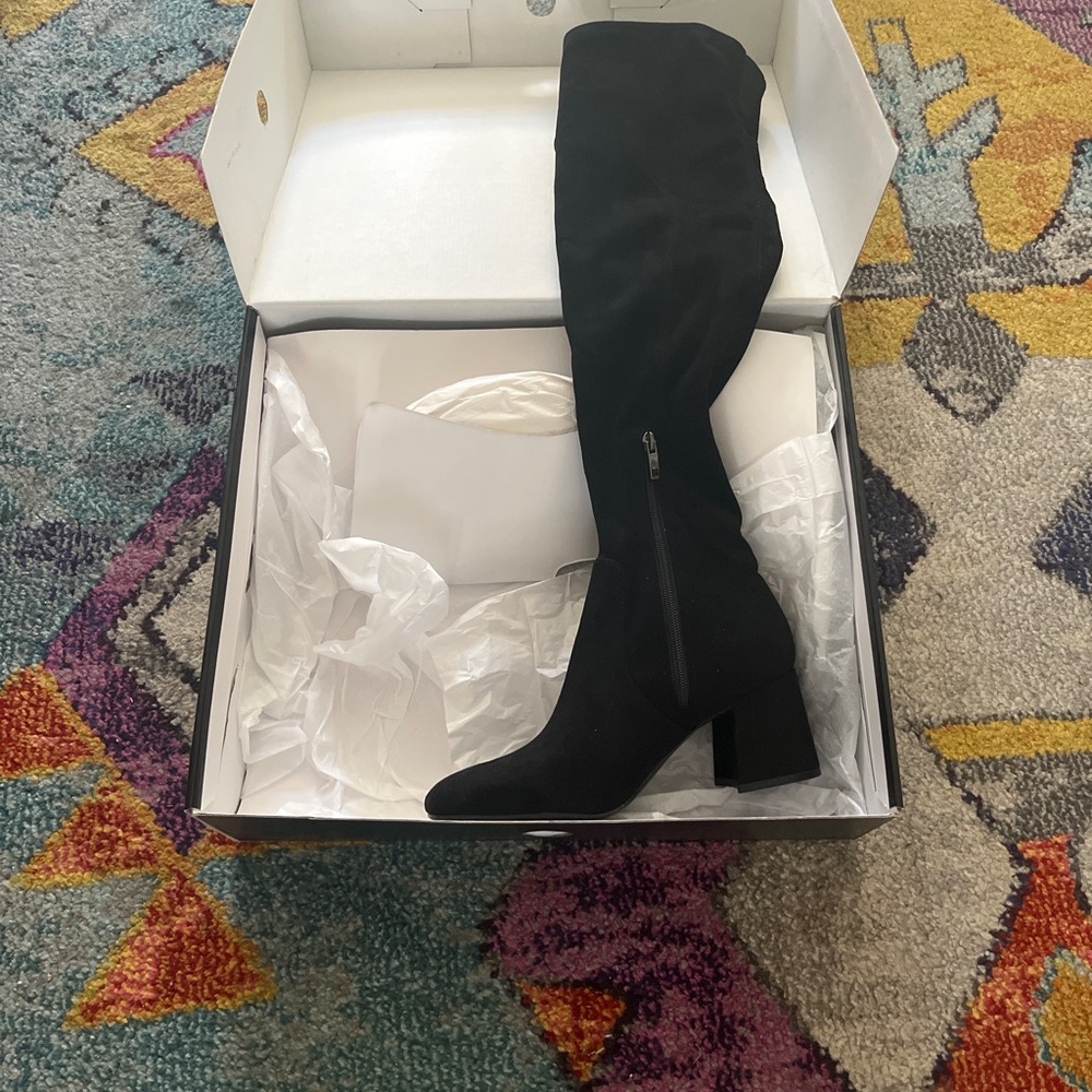Nine West Thigh High Boots size 8.5 (brand new)